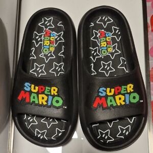 Nintendo Super Mario Kids Black Slippers